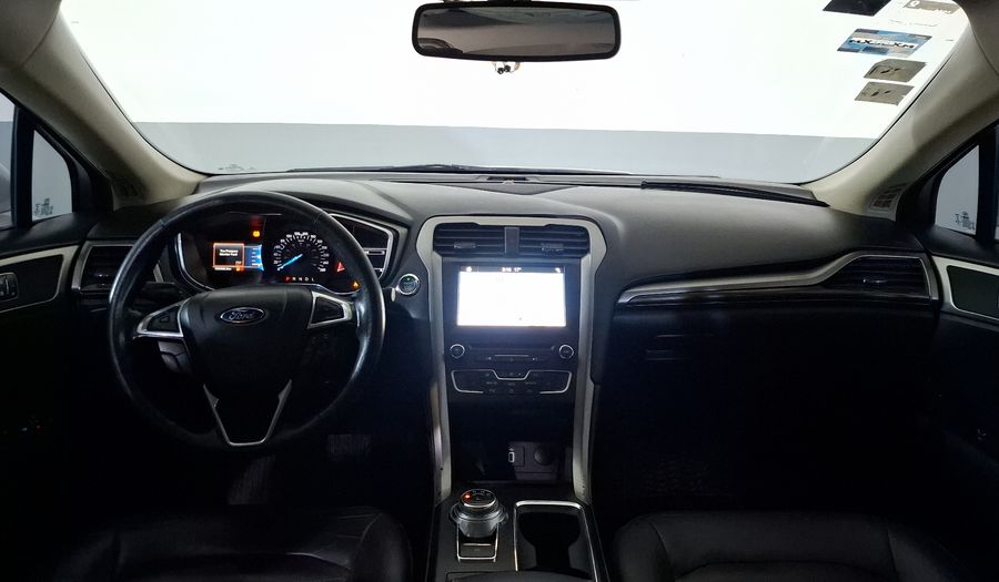 Ford Fusion 2.5 SE I4 NAV ADVANCE AT Sedan 2017