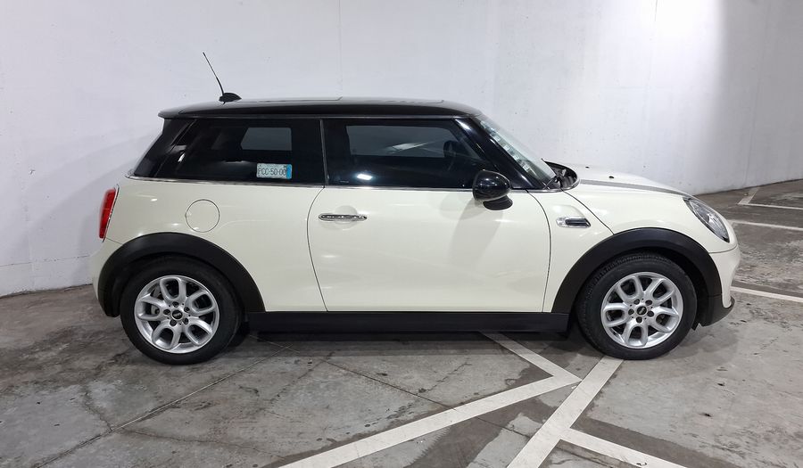 Mini Cooper 1.5 COOPER CHILI Hatchback 2015