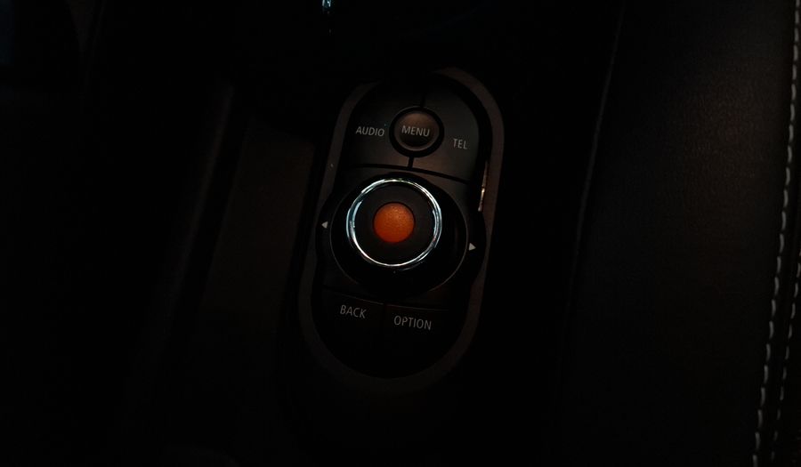 Mini Cooper 1.5 COOPER CHILI Hatchback 2015