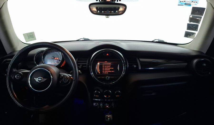 Mini Cooper 1.5 COOPER CHILI Hatchback 2015