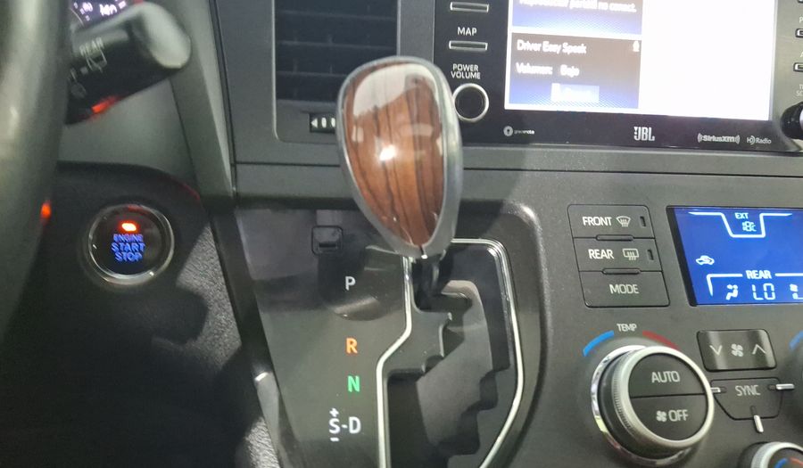 Toyota Sienna 3.5 LIMITED AUTO Minivan 2019