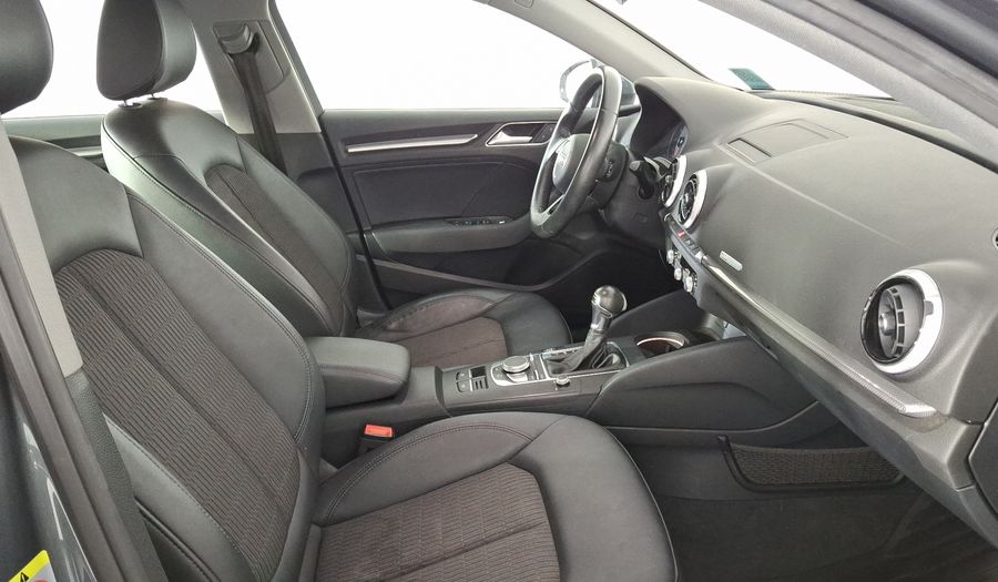 Audi A3 1.4 SELECT DCT Sedan 2018