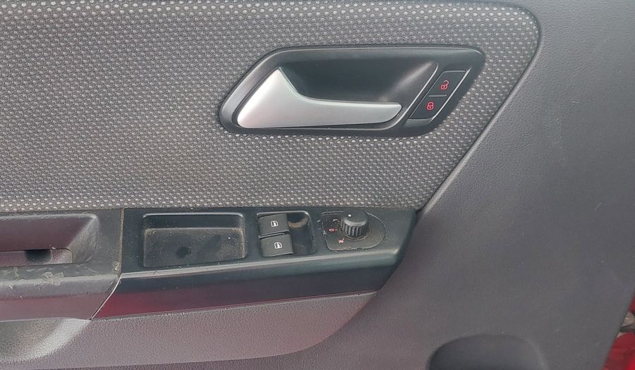 Volkswagen Fox 1.6 COMFORTLINE Hatchback 2011
