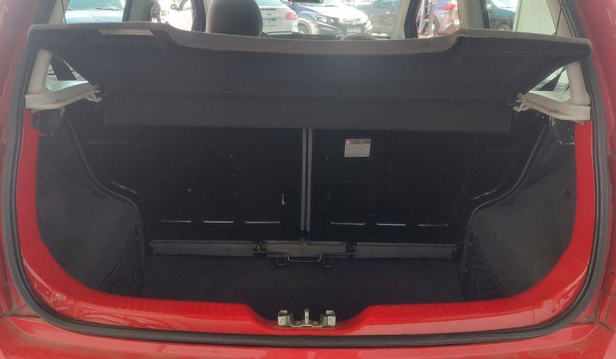 Volkswagen Fox 1.6 COMFORTLINE Hatchback 2011