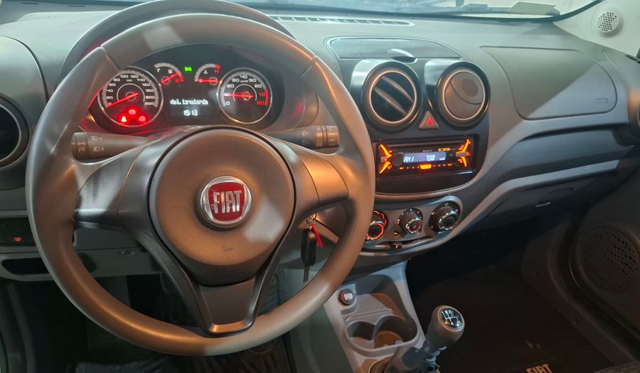 Fiat Palio 1.4 ATTRACTIVE Hatchback 2015