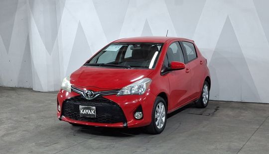 Toyota • Yaris
