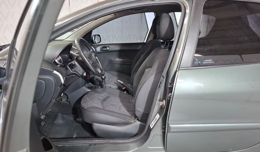 Peugeot 207 COMPACT 1.6 XS Hatchback 2010