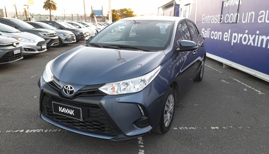 Toyota • Yaris