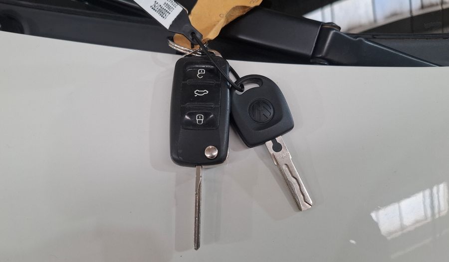 Volkswagen Up 1.0 HIGH UP Hatchback 2018