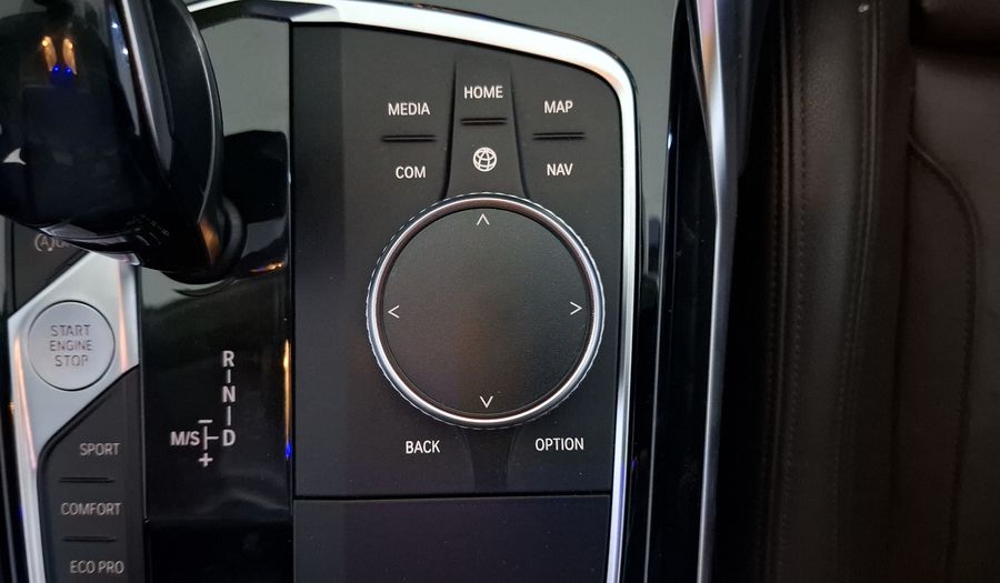 Bmw Serie 3 2.0 330IA SPORT LINE AUTO Sedan 2019
