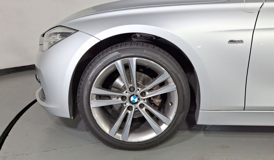 Bmw Serie 3 1.5 318IA SPORT LINE AUTO Sedan 2018