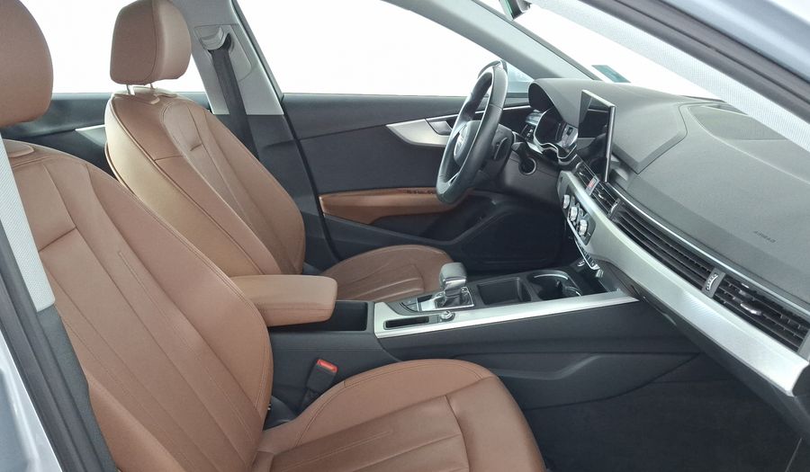 Audi A4 2.0 MHEV 40 TFSI SELECT DCT Sedan 2023