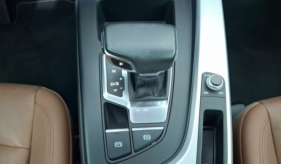 Audi A4 2.0 MHEV 40 TFSI SELECT DCT Sedan 2023
