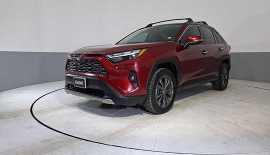 Toyota • RAV4