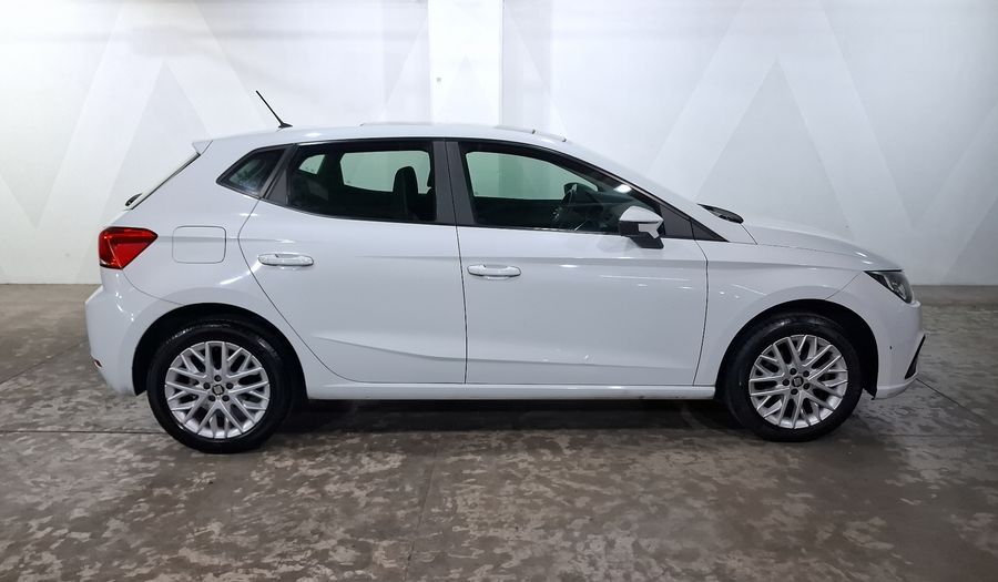 Seat Ibiza 1.6 STYLE AUTO Hatchback 2020