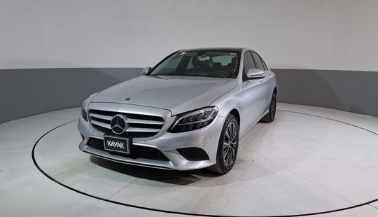 Mercedes Benz • Clase C