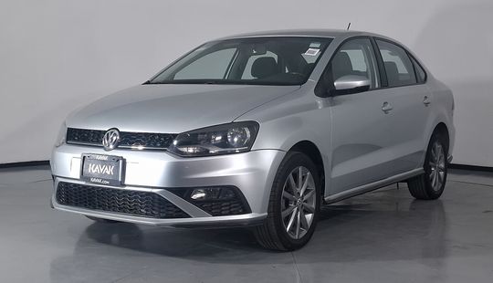 Volkswagen • Vento