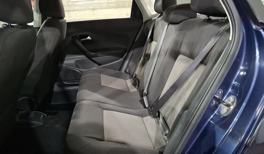 Volkswagen Vento 1.6 STARTLINE TIPTRONIC Sedan 2016