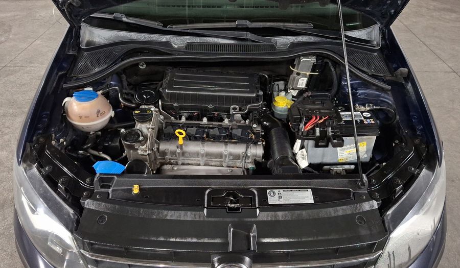 Volkswagen Vento 1.6 STARTLINE TIPTRONIC Sedan 2016