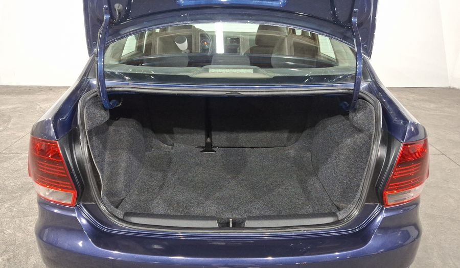 Volkswagen Vento 1.6 STARTLINE TIPTRONIC Sedan 2016