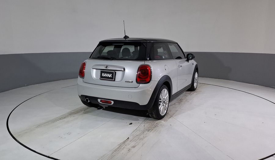 Mini Cooper 1.5 COOPER CHILI AT Hatchback 2017