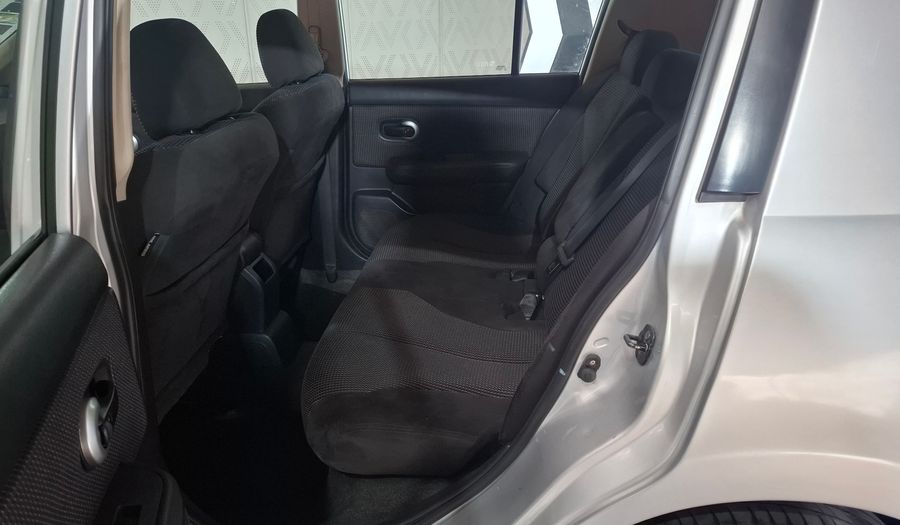 Nissan Tiida 1.8 ACENTA Hatchback 2011