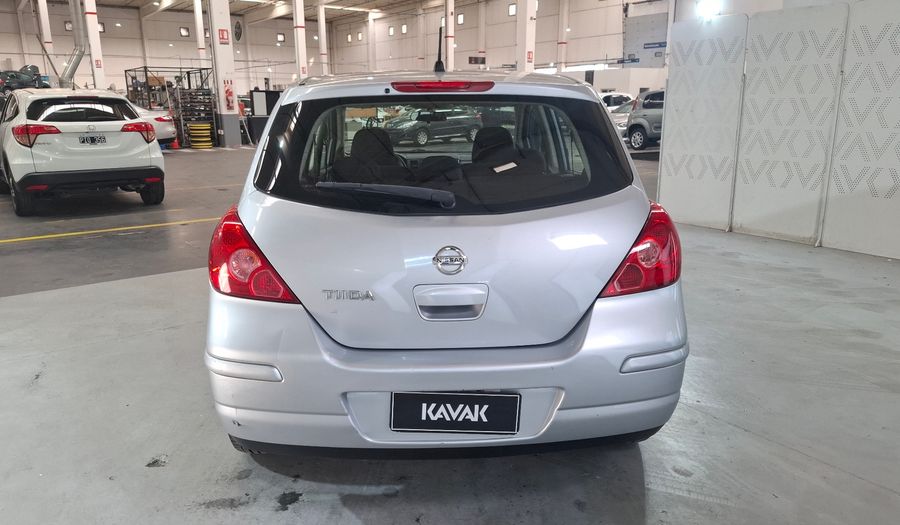 Nissan Tiida 1.8 ACENTA Hatchback 2011
