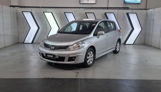 Nissan • Tiida