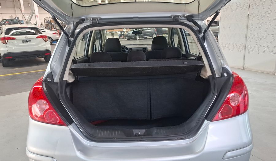 Nissan Tiida 1.8 ACENTA Hatchback 2011