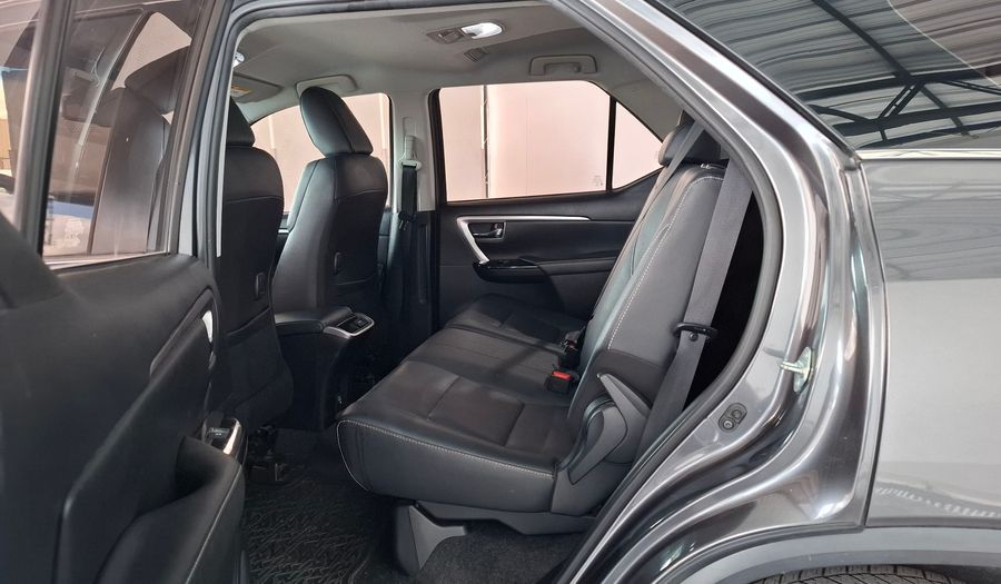 Toyota Sw4 2.8 TDI SRX 4WD Suv 2021