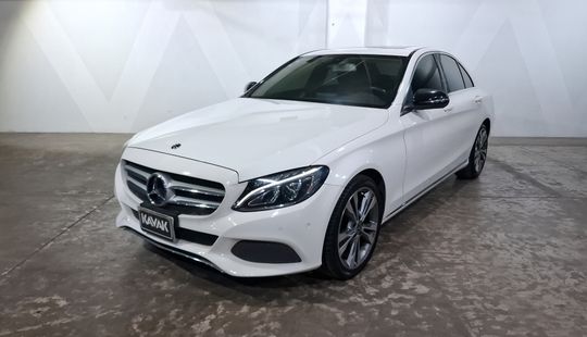 Mercedes Benz • Clase C