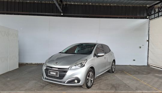 Peugeot • 208