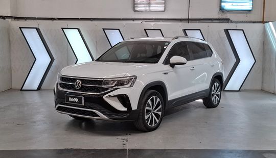 Volkswagen • Taos