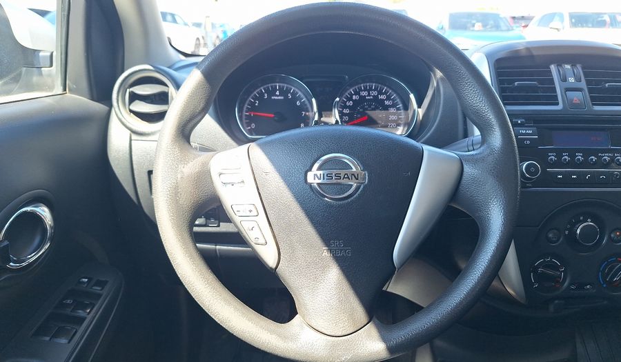 Nissan Versa 1.6 SENSE Sedan 2018