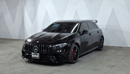 Mercedes Benz • Clase A