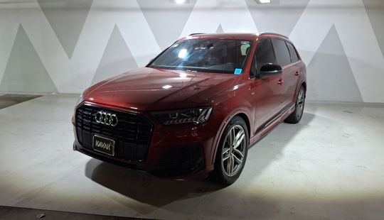 Audi • Q7