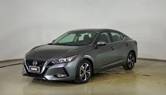 Nissan • Sentra