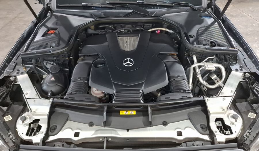 Mercedes Benz Clase E 3.0 400 4MATIC SPORT AT Sedan 2017