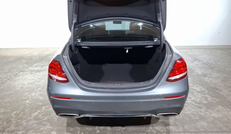 Mercedes Benz Clase E 3.0 400 4MATIC SPORT AT Sedan 2017