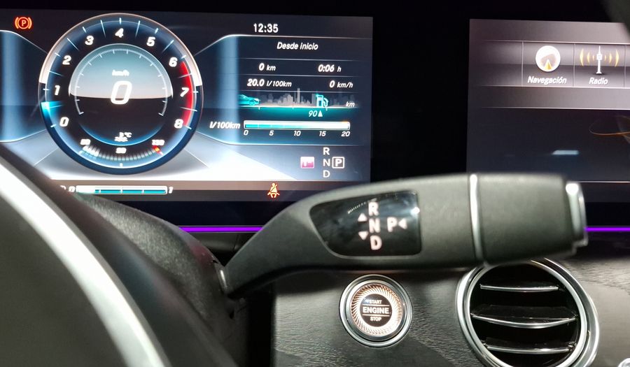 Mercedes Benz Clase E 3.0 400 4MATIC SPORT AT Sedan 2017