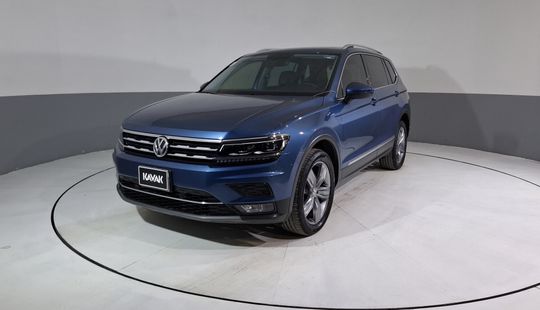 Volkswagen • Tiguan