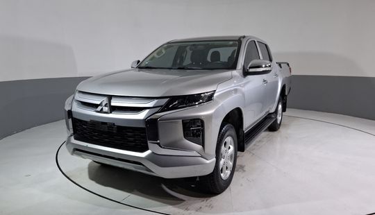 Mitsubishi • L200