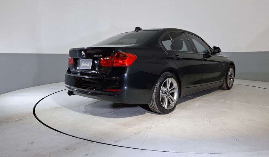 Bmw Serie 3 2.0 328IA SPORT LINE Sedan 2015