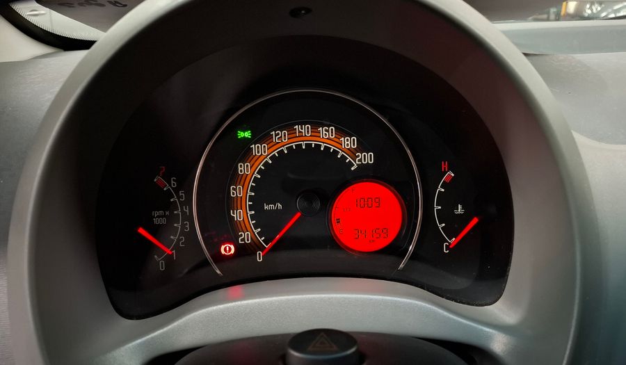 Fiat Uno 1.4 8V ATTRACTIVE 5P Hatchback 2013