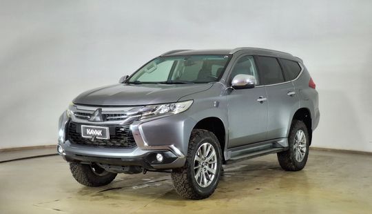 Mitsubishi • Montero Sport