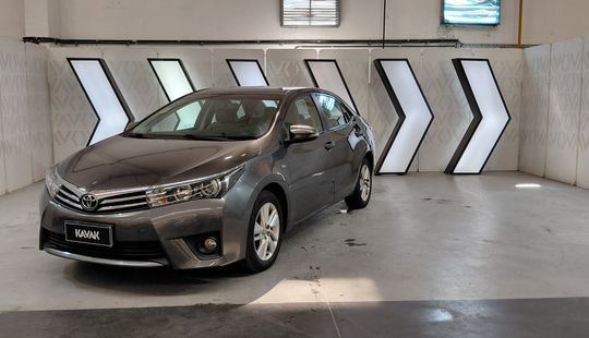 Toyota • Corolla