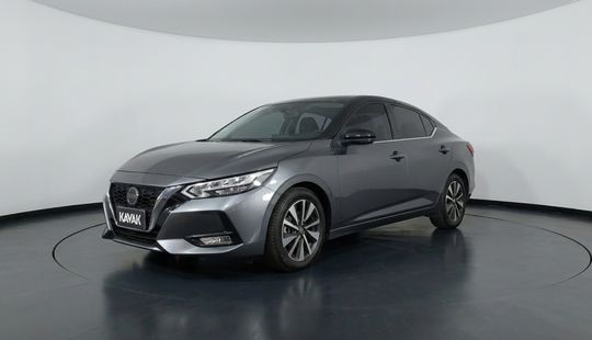 Nissan • Sentra