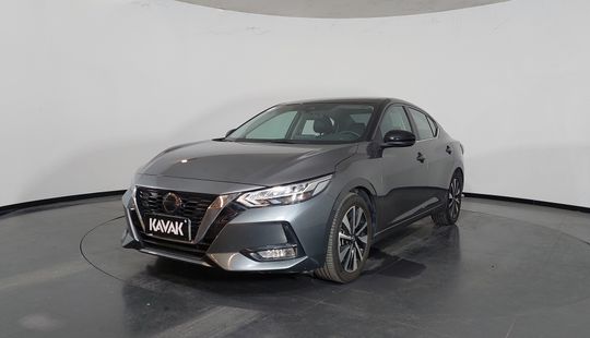 Nissan • Sentra