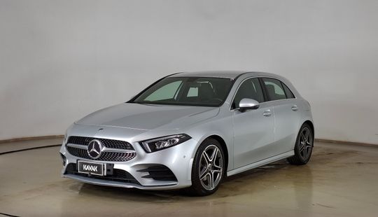 Mercedes Benz • Clase A
