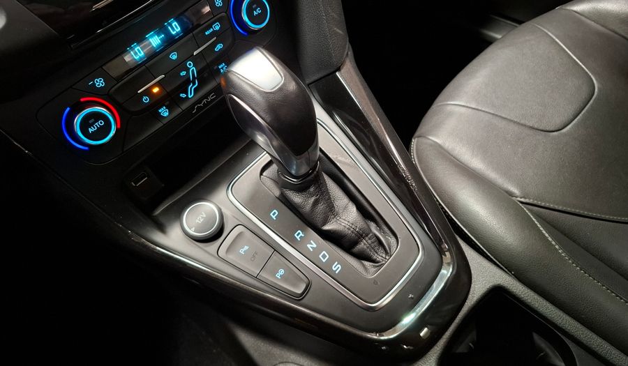 Ford Focus Iii 2.0 TITANIUM AT Sedan 2019